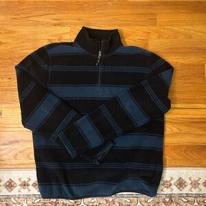 Gap - 1/4 Zip Fleece Pull Over. Size Large